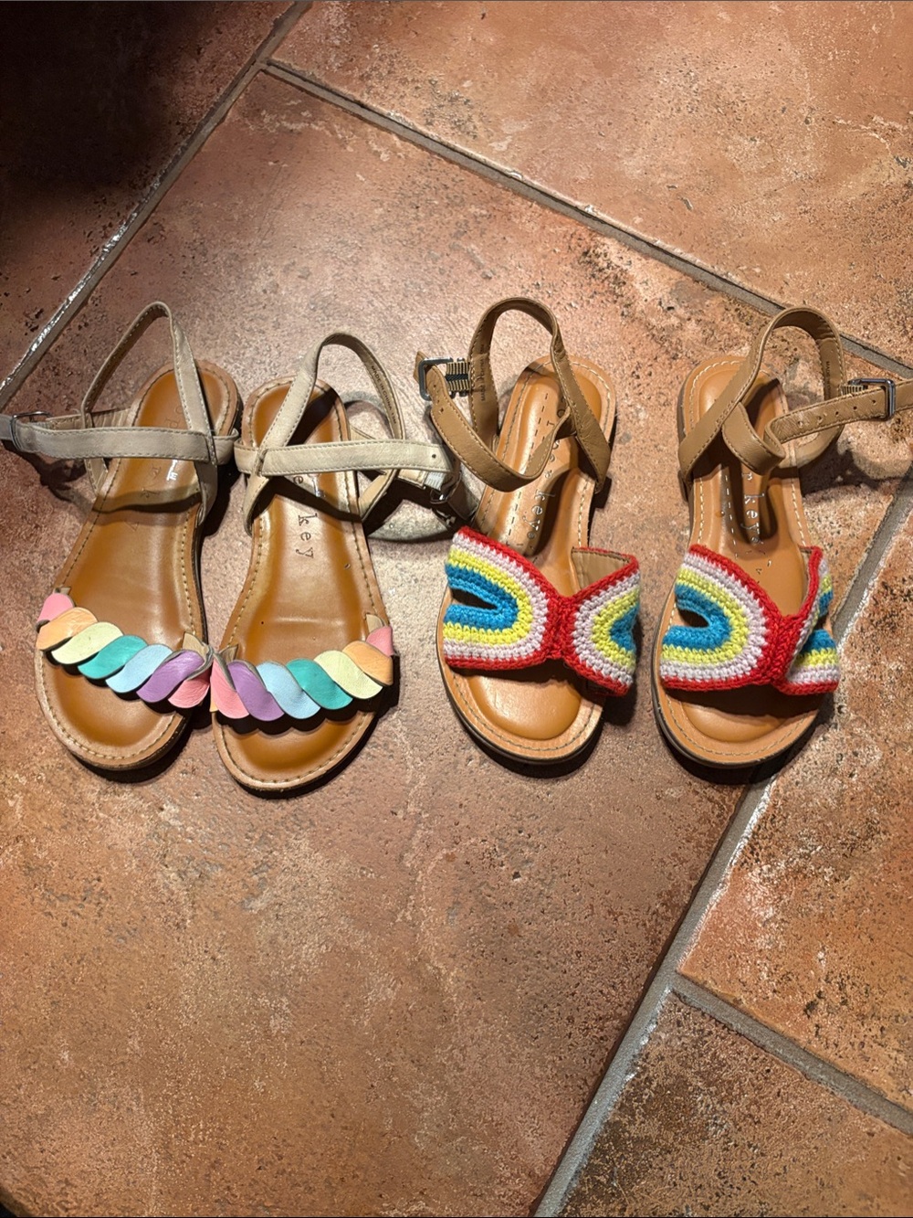 Copper Keys Tan Sandals with Pastel Rainbow and Leaf Straps 2 pairs. Clean!